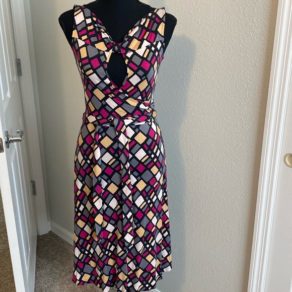 DIANE VON FURSTENBERG DRESS - Picture 1 of 10